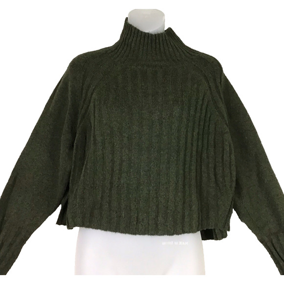 Top Shop Green Mock Neck High Low Sweater Lightweight Cropped Size Medium - Picture 11 of 11